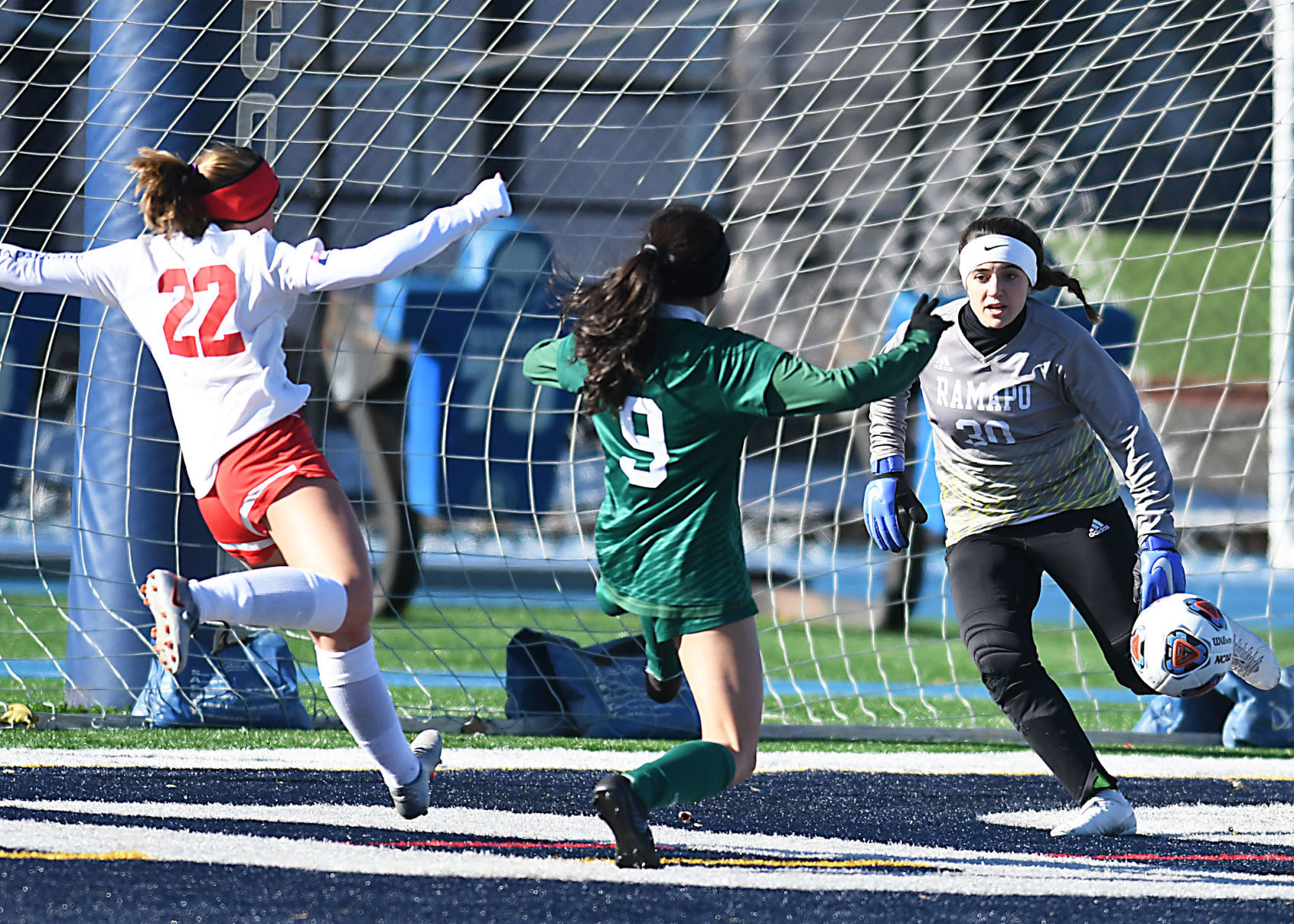 111719_spt_ocgirlssoccer00123701
